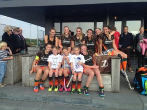 "Dikke 5-0 overwinning" voor hockeydames Barendrecht