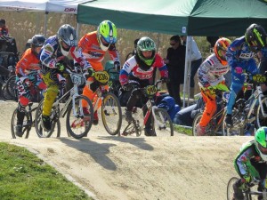 Spannende BMX West competitie voor FCCB rijders in Zoetermeer