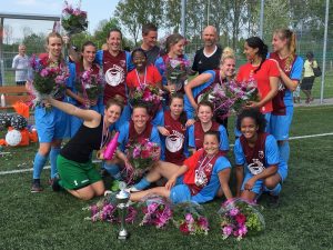 BVV Barendrecht dames 3 kampioen: Volgend seizoen 2e klasse