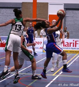 Basketbalvrouwen Renes/Binnenland winnen van Rotterdam Basketball